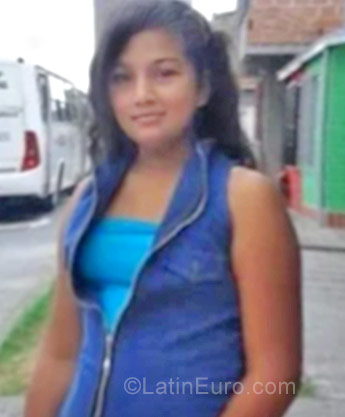 Date this pretty Colombia girl Tyu from Medellin CO23392