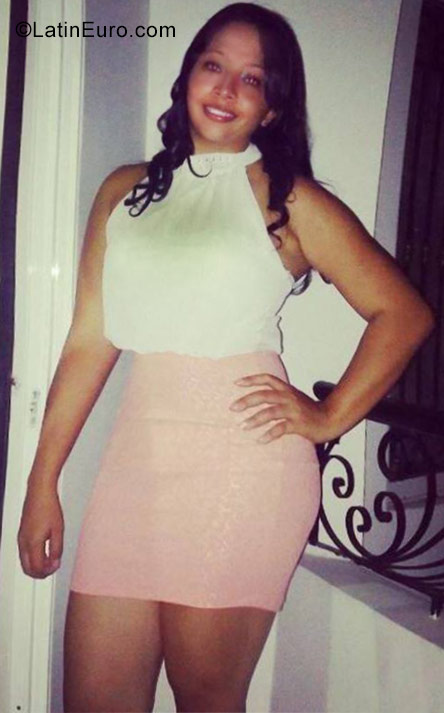 Date this gorgeous Colombia girl Katherine from Cali CO23400