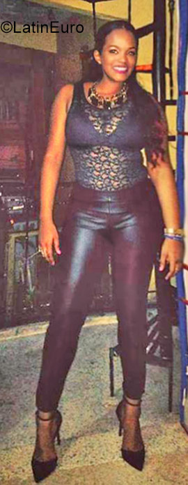 Date this passionate Dominican Republic girl Claribel from Santo Domingo DO31675
