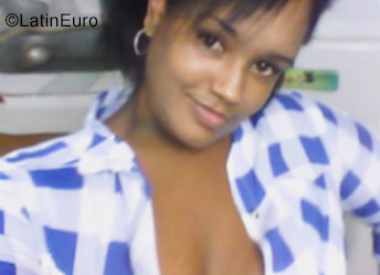 Date this passionate Cuba girl Diana from Havana CU245