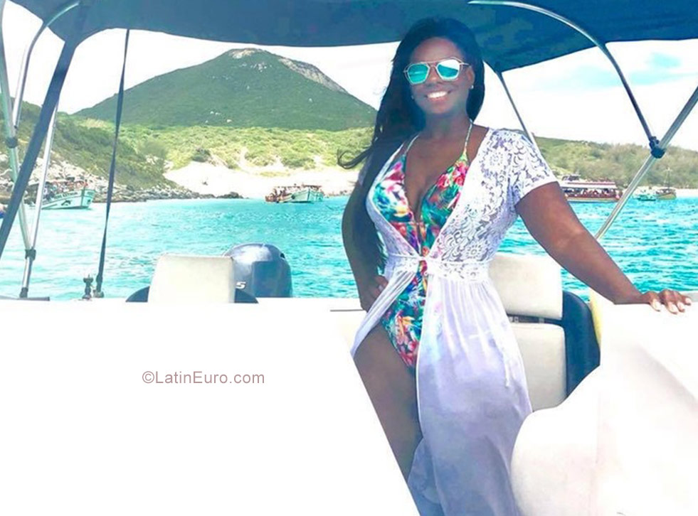 Date this georgeous Brazil girl Michele from Rio De Janeiro BR10461