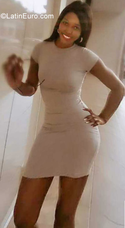 Date this passionate Dominican Republic girl Katia from Puerto Plata DO31716