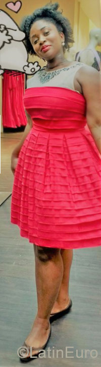 Date this tall Belgium girl Cellia from Brussels BE114