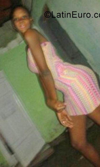 Date this pretty Dominican Republic girl Janette from Santo Domingo DO31766