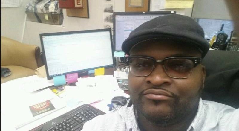 Date this voluptuous United States Minor Outlying Islands man DEFJAMEXECUTIVE from Elizabeth UM59