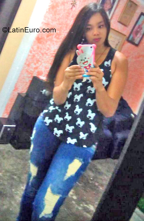 Date this funny Colombia girl Andrea from Medellin CO23494