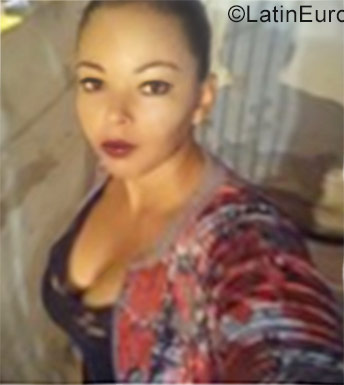 Date this fun Brazil girl Iris from Recife BR10494