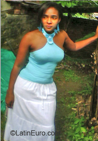Date this gorgeous Colombia girl Francia from Cali CO23616