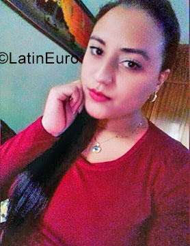 Date this gorgeous Colombia girl Anyi from Bogota CO23681