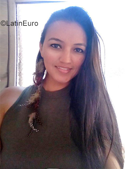 Date this hard body Colombia girl Yulied from Cartago CO23684