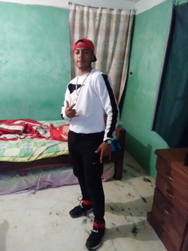 Date this happy Venezuela man Moises from Caracas VE1523