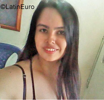 Date this delightful Colombia girl Cristina from Bogota CO23714