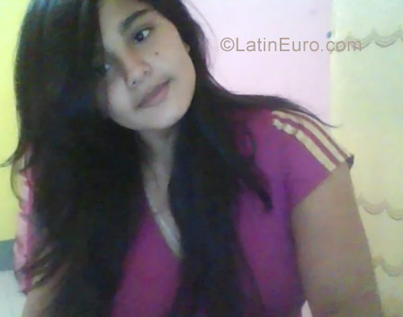 Date this stunning Peru girl Aysha from Moyobamba PE1250