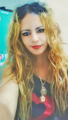 Date this voluptuous Cuba girl Sandra from Havana CU282