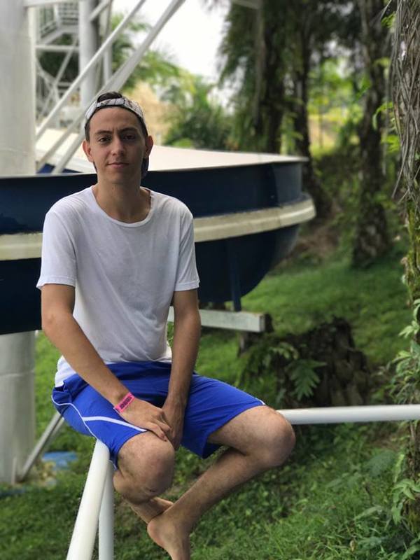Date this pretty Colombia man Kevin from Medellin CO23724