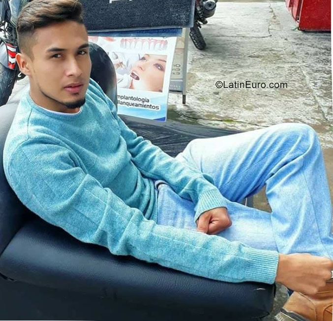 Date this lovely Colombia man Juan from Bogota CO23729
