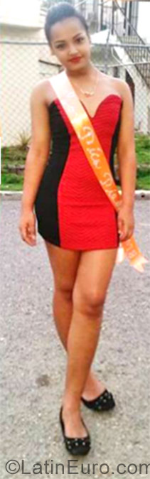 Date this foxy Dominican Republic girl Marys from Puerto Plata DO32172