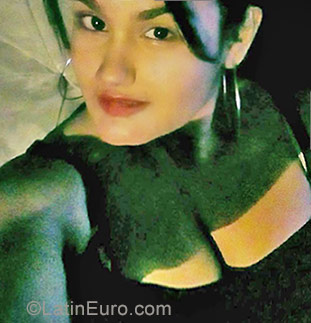 Date this hot Colombia girl Ineth from Bogota CO23791