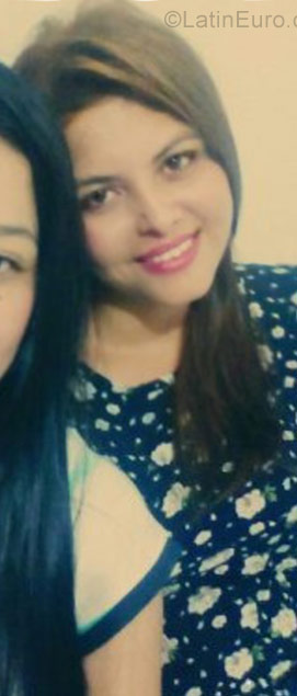 Date this charming Colombia girl Linda from Yopal CO23802
