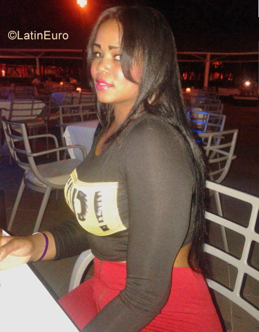 Date this good-looking Dominican Republic girl Elena from Santiago DO32295