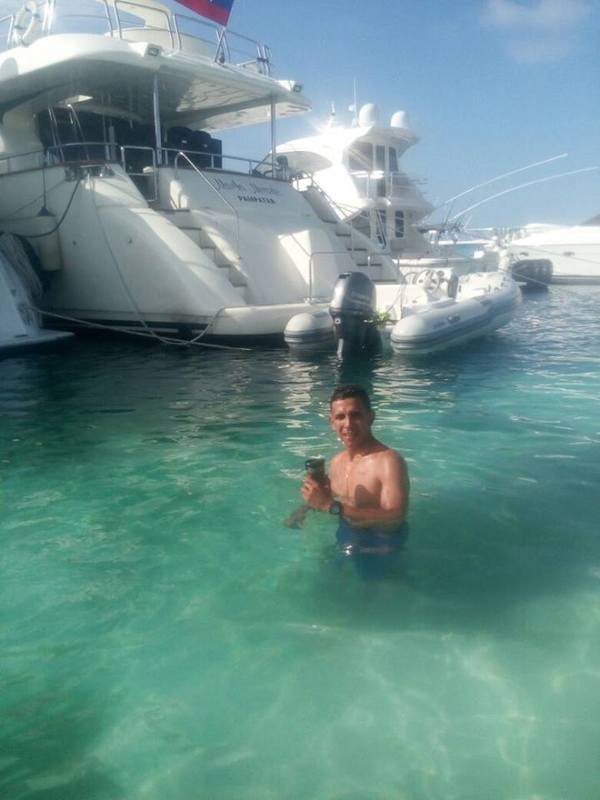 Date this nice looking Venezuela man Gabriel from Caracas VE1596