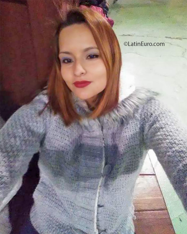 Date this lovely Colombia girl Naitan from Cali CO23833