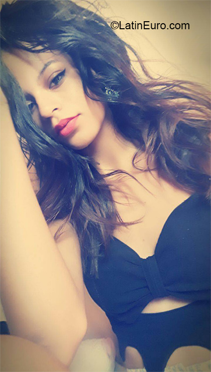 Date this hot Brazil girl Ariana from Rio De Janeiro BR10539