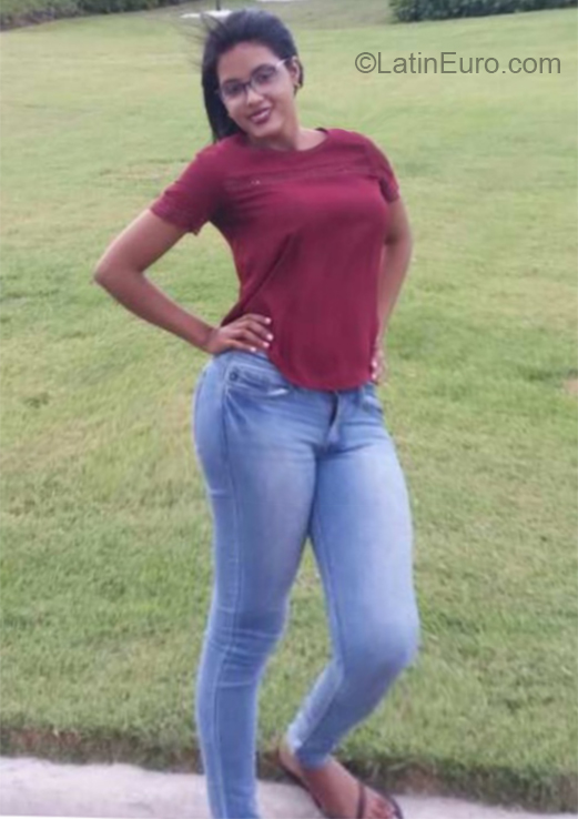 Date this young Dominican Republic girl Maria from Santiago DO32317