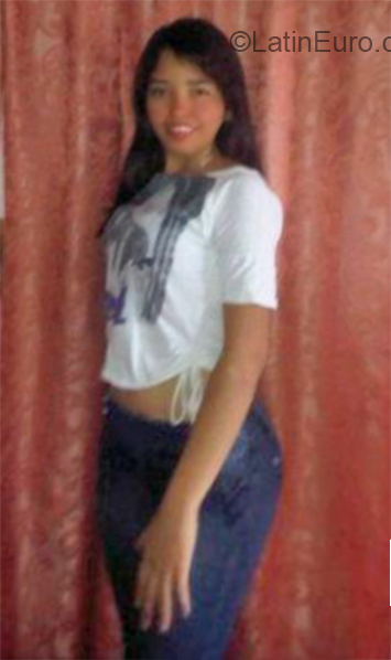 Date this cute Venezuela girl Maria from San Fernando De Apure VE1603