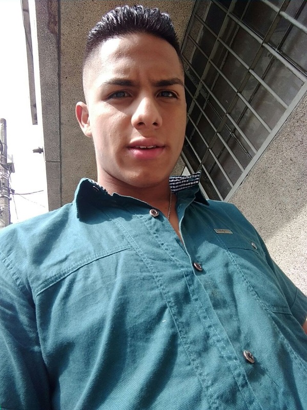 Date this cute Colombia man Carlosg from Medellin CO23853