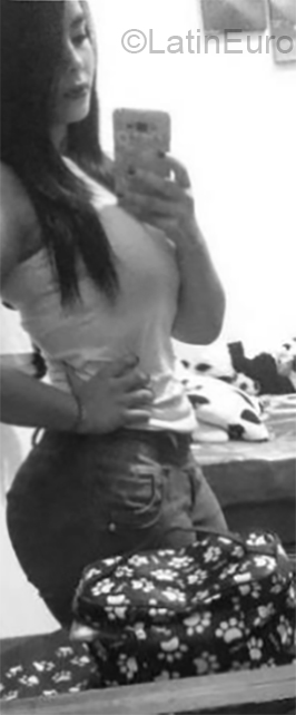 Date this pretty Colombia girl Pandita from Medellín CO23860