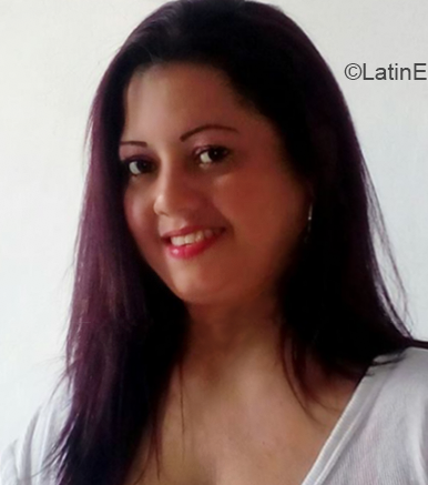 Date this gorgeous Colombia girl Sandra from Pereira CO23863