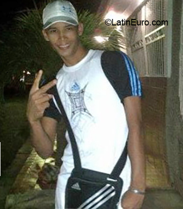 Date this voluptuous Venezuela man Alfonso from Caracas VE1621