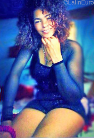 Date this young Dominican Republic girl Remolia from Moca DO32441