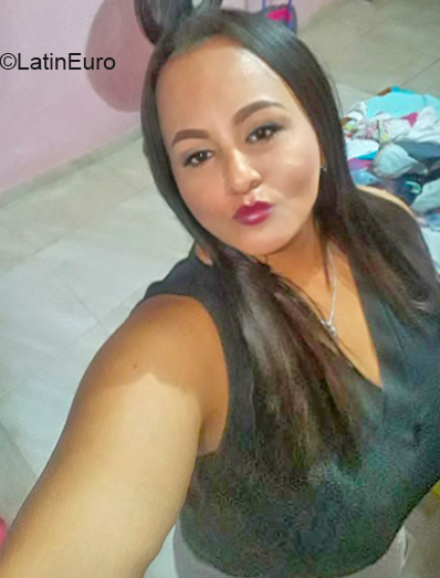 Date this lovely Colombia girl Lisbeth from Cartagena CO23928