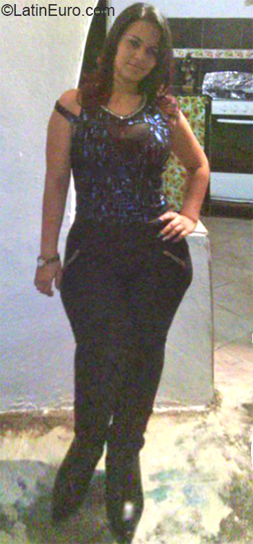 Date this fun Venezuela girl Ariacnia from Valencia VE1669