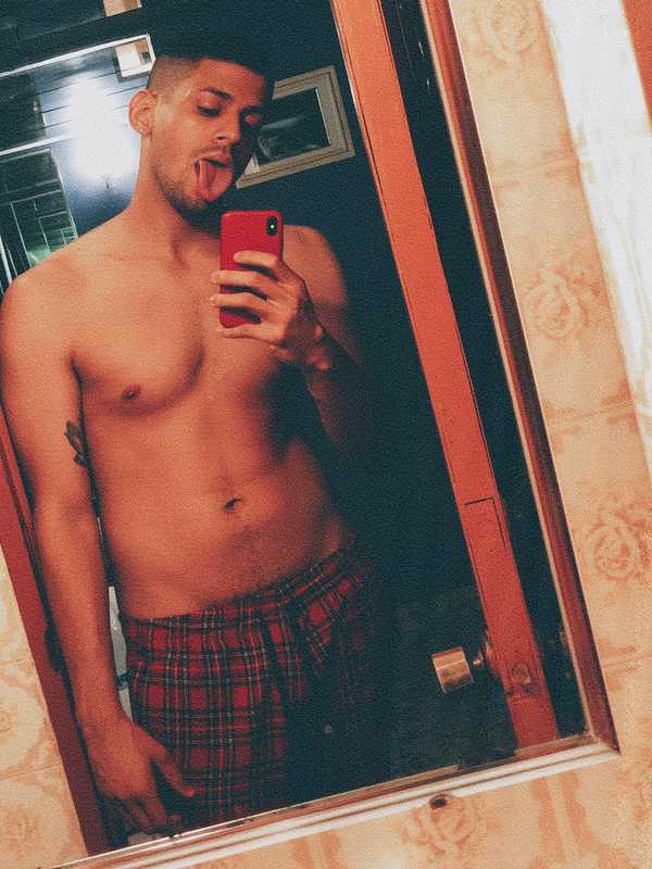 Date this athletic Puerto Rico man Daniel escobar from Rio Grande PR187