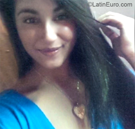 Date this pretty Venezuela girl Pierina from Caracas VE1687