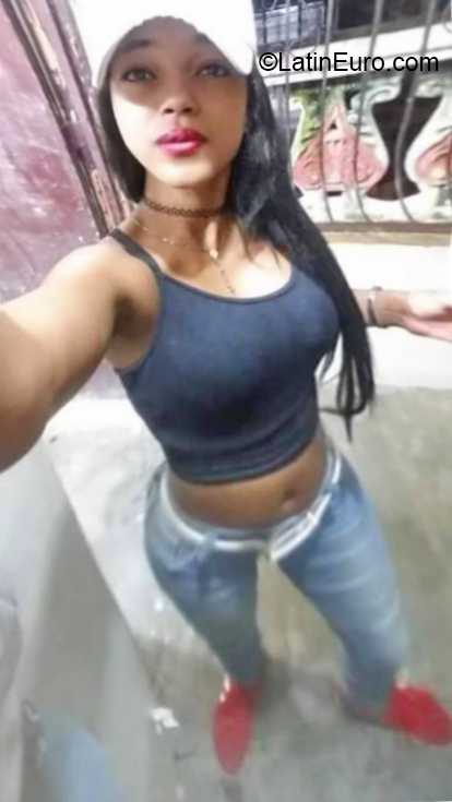 Date this young Dominican Republic girl Stefany from Santiago DO32631