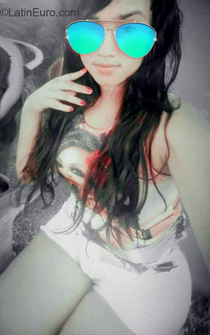Date this charming Dominican Republic girl Fanny from Santo Domingo DO32679