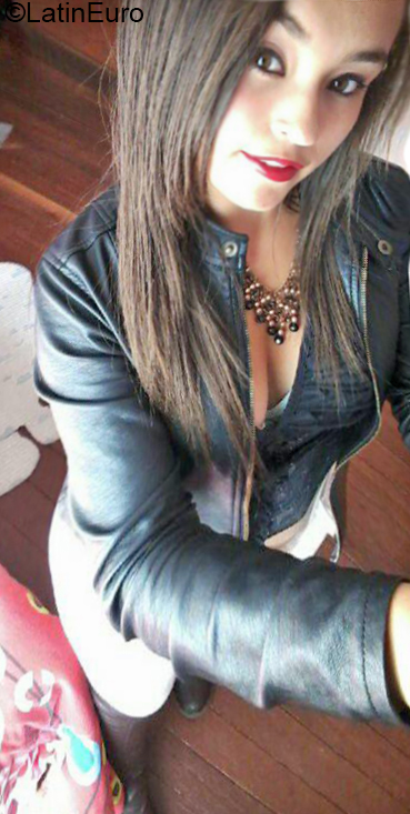 Date this athletic Colombia girl Lisbey from Bogota CO24172
