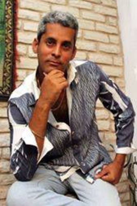 Date this georgeous Cuba man Jorge luis from Santiago De Cuba CU327
