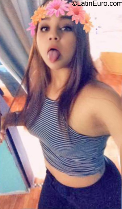 Date this georgeous Venezuela girl Wilmary from Valencia VE1719