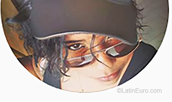 Date this young Dominican Republic girl Giselle from Santo Domingo DO32736