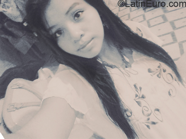 Date this cute Venezuela girl Erlinda from Merida VE1724