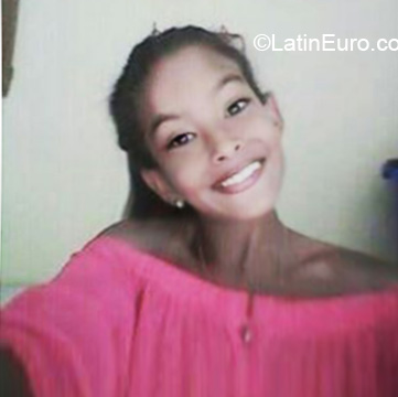 Date this sensual Venezuela girl Karlen from Ciudad Boliva VE1797