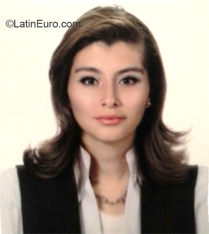 Date this hot Bolivia girl Gabriela from La Paz BO34