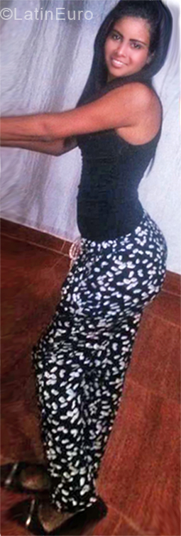 Date this young Venezuela girl Gabriela from Coro VE1827