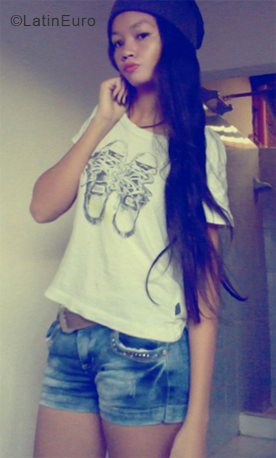 Date this pretty Colombia girl Ana from Medellin CO24097