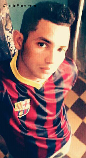 Date this delightful Colombia man Jesus from Barranquilla CO24102
